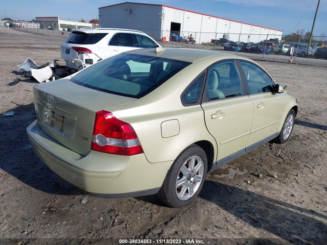 2005 VOLVO S40 2.4I VIN: YV1MS382652085001