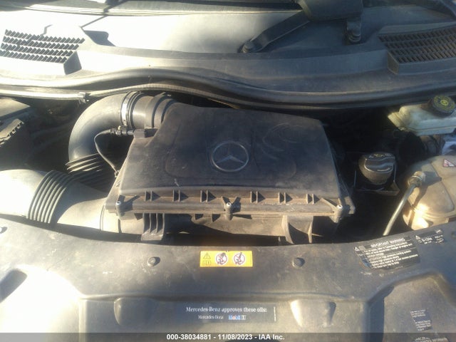 WD4PG2EE6J3384043 Mercedes-Benz METRIS PASSENGER VAN