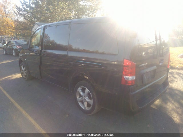 WD4PG2EE6J3384043 Mercedes-Benz METRIS PASSENGER VAN