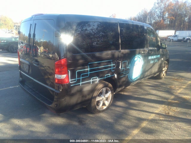 WD4PG2EE6J3384043 Mercedes-Benz METRIS PASSENGER VAN