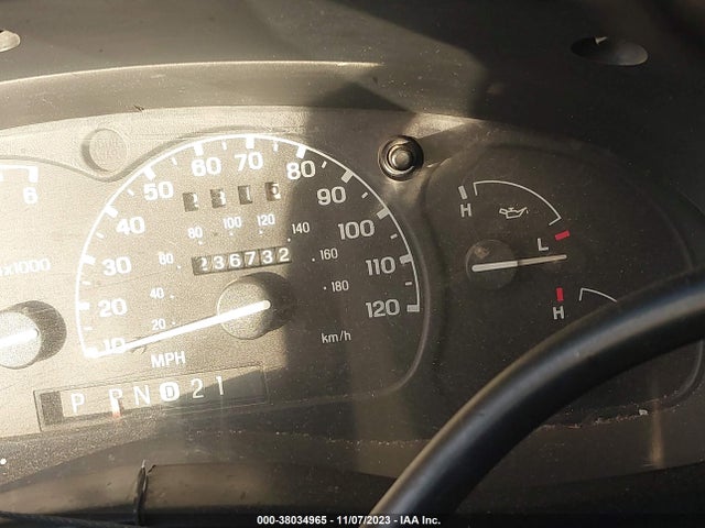 1998 MAZDA B-SERIES 4WD TRUCK SX/SE VIN: 4F4YR13U7WTM15800