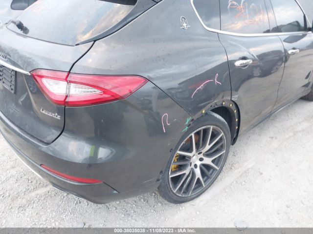 ZN661YULXHX243794 Maserati LEVANTE S