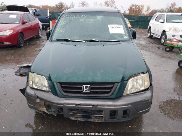 1999 HONDA CR-V LX VIN: JHLRD2844XC010931