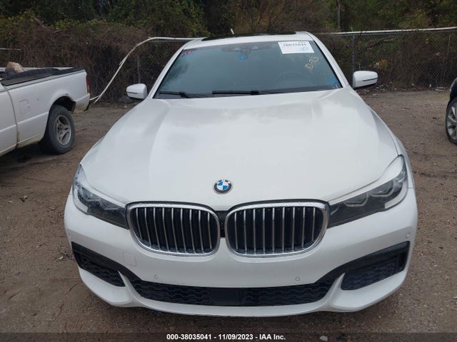 BMW 7 Series 740i 2016 WBA7E2C55GG503959 Image 11