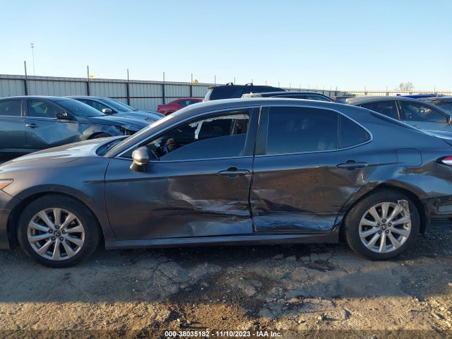 Toyota CAMRY LE 2019 4T1B11HK8KU775204 Image 14