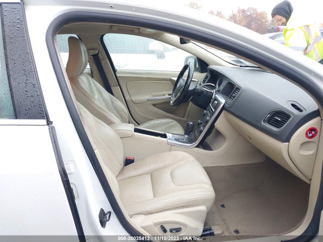 2012 VOLVO S60 T5 VIN: YV1622FS6C2102267