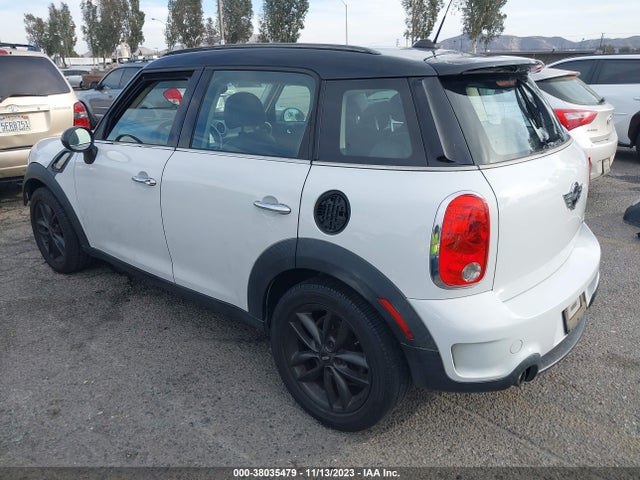 2012 MINI COOPER S COUNTRYMAN WMWZC3C56CWL87630 Photo 2