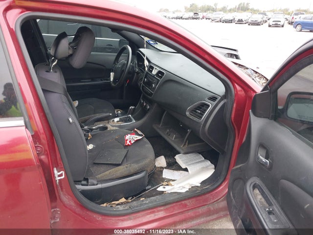 Chrysler 200 LX 2014 1C3CCBAB4EN205321 Image 5