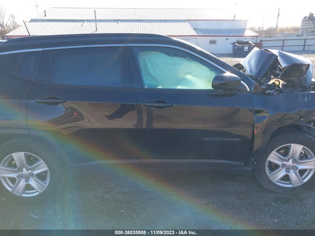 3C4NJCBB7NT138809 Jeep Compass Latitude Fwd
