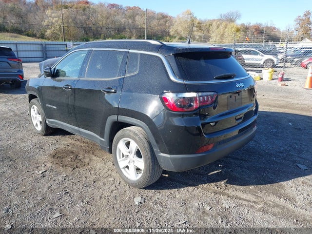 3C4NJCBB7NT138809 Jeep Compass Latitude Fwd