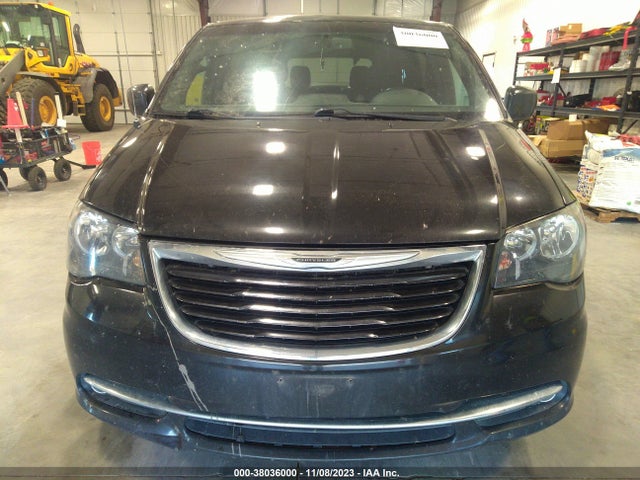2C4RC1HG8GR119372 Chrysler Town & Country S
