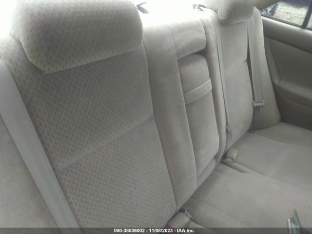 2004 TOYOTA CAMRY XLE VIN: 4T1BE30K34U830642