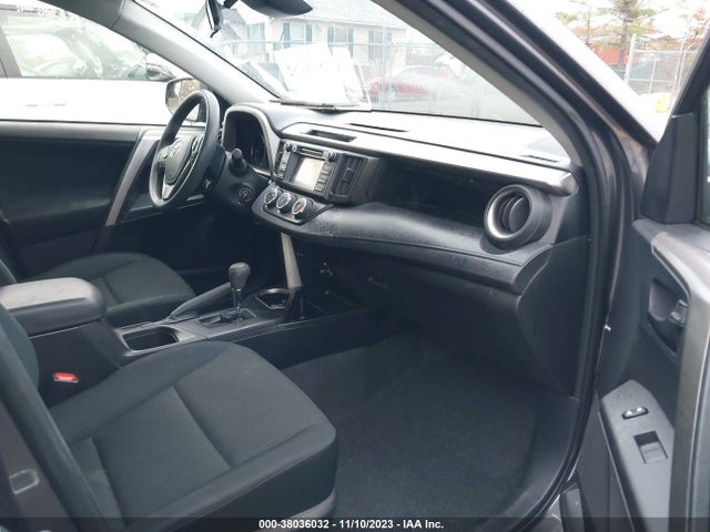 2018 TOYOTA RAV4 LE VIN: JTMZFREV1JJ188392