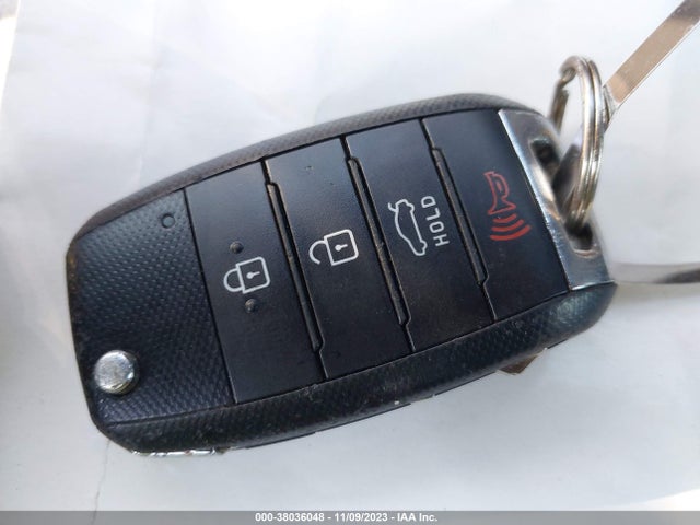 2016 KIA FORTE LX VIN: KNAFK4A64G5567935