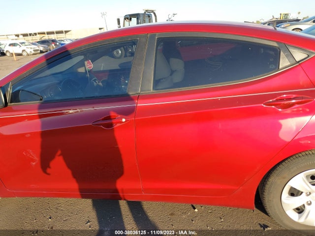 2016 HYUNDAI ELANTRA SE VIN: 5NPDH4AE5GH779534