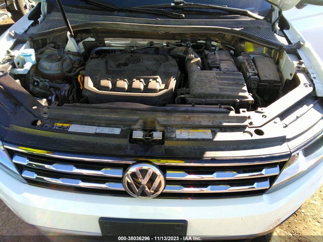 3VV2B7AXXMM045555 Volkswagen Tiguan Se/se R-line Black/sel