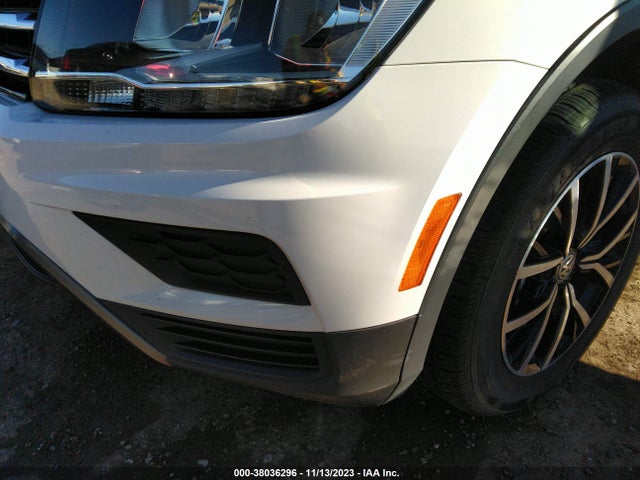 3VV2B7AXXMM045555 Volkswagen Tiguan Se/se R-line Black/sel