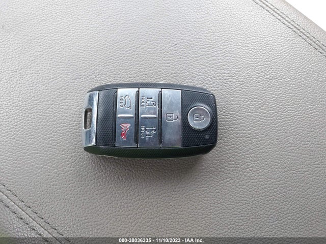 2019 KIA SEDONA VIN: KNDMB5C17K6564905