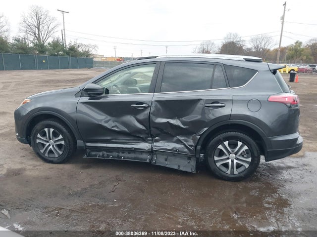Toyota RAV4 LE 2018 JTMZFREV0JJ159255 Image 14