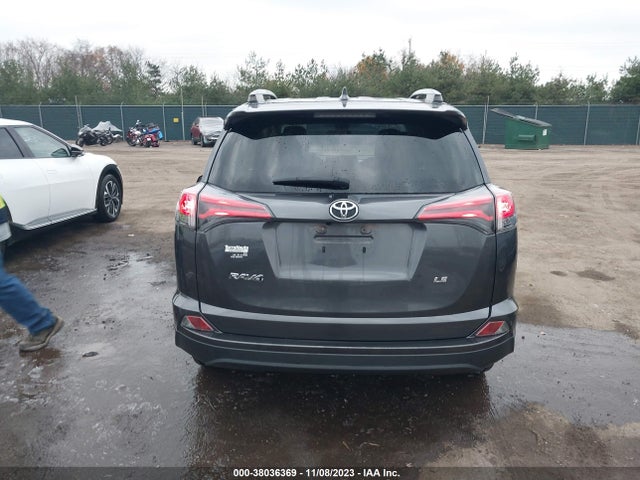 Toyota RAV4 LE 2018 JTMZFREV0JJ159255 Image 16