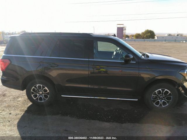 1FMJU1HT8NEA66153 Ford Expedition Xlt