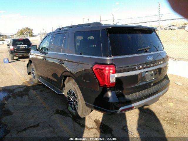 1FMJU1HT8NEA66153 Ford Expedition Xlt
