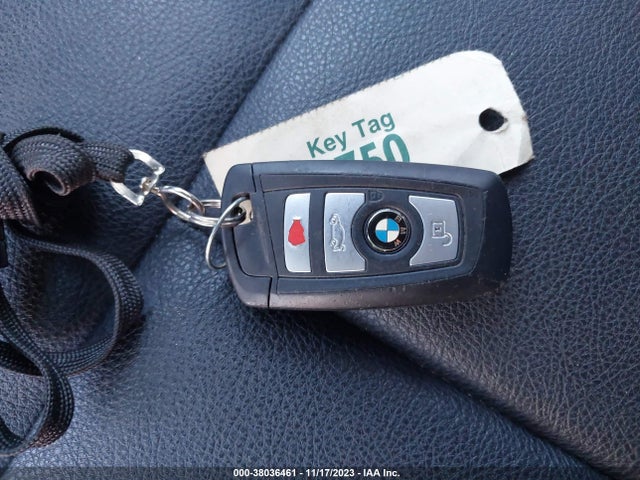 BMW 320i 2018 WBA8E1G50JNU92574 Image 11