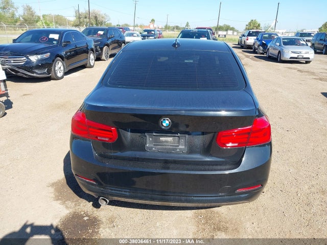 BMW 320i 2018 WBA8E1G50JNU92574 Image 16