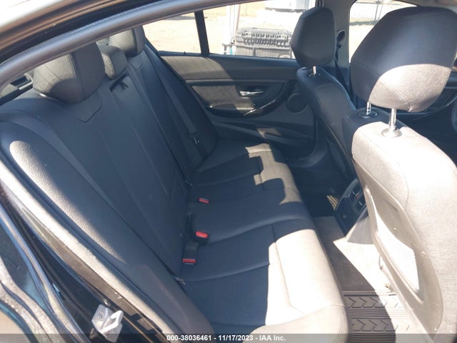 BMW 320i 2018 WBA8E1G50JNU92574 Image 8