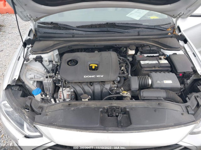 2018 HYUNDAI ELANTRA SEL VIN: 5NPD84LF2JH213263