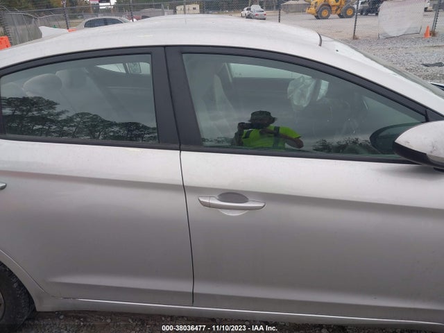 2018 HYUNDAI ELANTRA SEL VIN: 5NPD84LF2JH213263