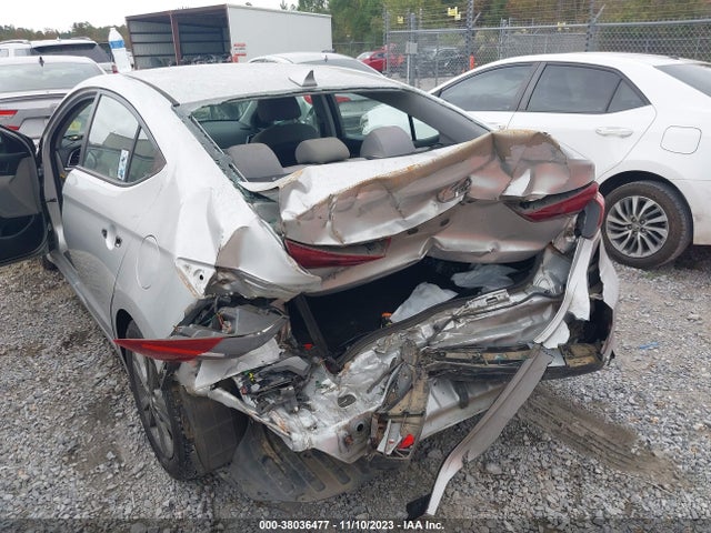 2018 HYUNDAI ELANTRA SEL VIN: 5NPD84LF2JH213263