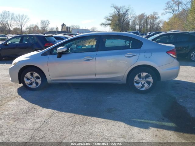 19XFB2F55FE062058 Honda Civic Sedan Lx