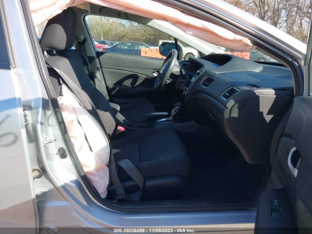 19XFB2F55FE062058 Honda Civic Sedan Lx