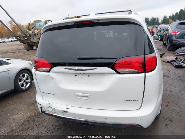 Chrysler Pacifica Limited 2017 2C4RC1GG8HR507673 Image 17