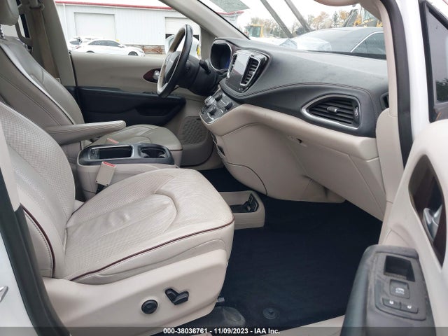 Chrysler Pacifica Limited 2017 2C4RC1GG8HR507673 Image 5