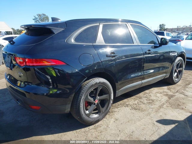 2018 JAGUAR F-PACE SADCJ2FX9JA267308 Photo 3