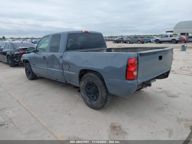 2002 CHEVROLET SILVERADO 1500 LS VIN: 2GCEC19TX21209818