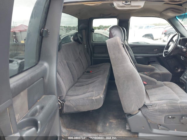 2002 CHEVROLET SILVERADO 1500 LS VIN: 2GCEC19TX21209818