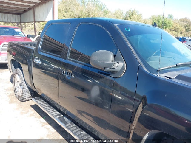 2009 CHEVROLET SILVERADO 1500 LT VIN: 3GCEC23009G267152