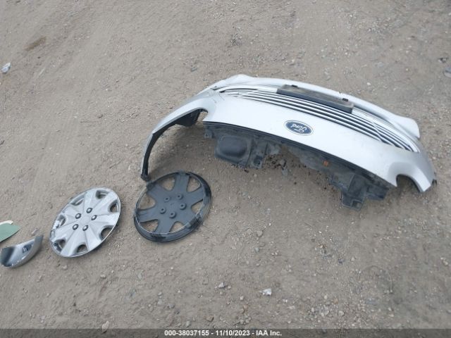 3FADP4TJ6FM163918 Ford FIESTA S