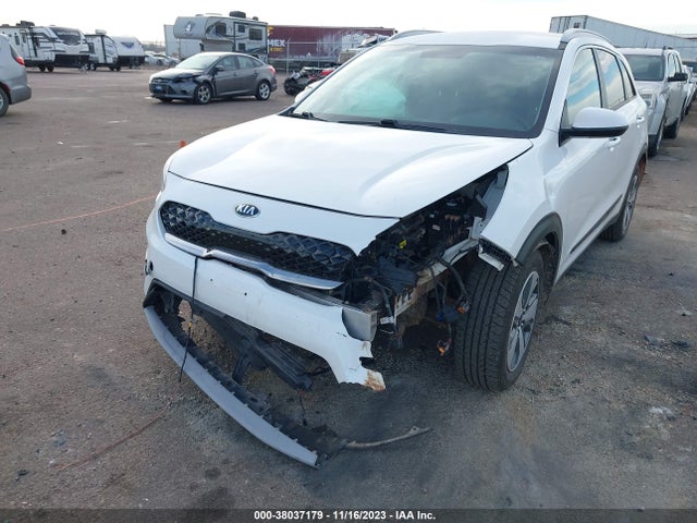 2020 KIA NIRO LX VIN: KNDCB3LC8L5365869