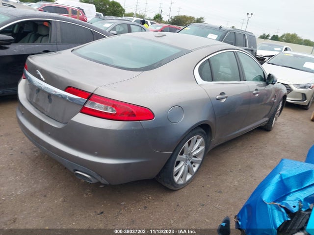 2010 JAGUAR XF SAJWA0FA7AHR57902 Photo 3