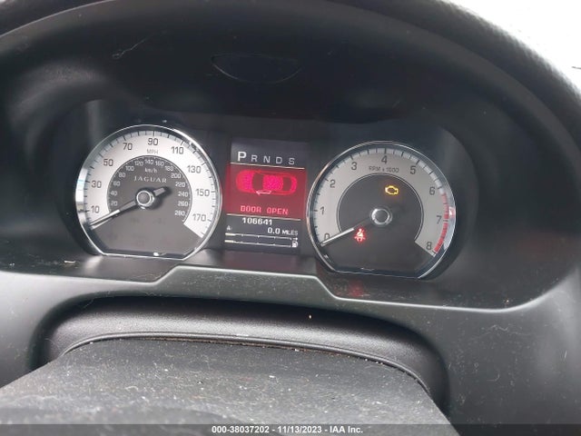 2010 JAGUAR XF SAJWA0FA7AHR57902 Photo 6