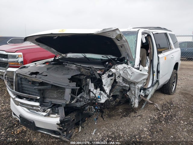 Chevrolet Tahoe Lt 2017 1GNSKBKC5HR231481 Image 2