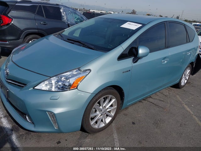Toyota Prius V Five 2014 JTDZN3EU9EJ004376 Image 2