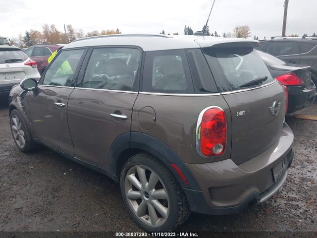 2012 MINI COOPER COUNTRYMAN WMWZC3C57CWL84154 Photo 2