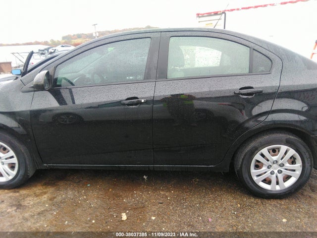 Chevrolet Sonic Ls Auto 2017 1G1JB5SH5H4157390 Image 14