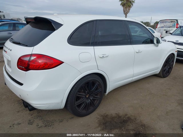 2014 PORSCHE CAYENNE WP1AB2A27ELA59268 Photo 3