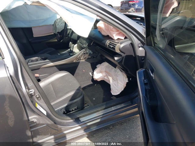 JTHCM1D2XG5002529 Lexus IS 300